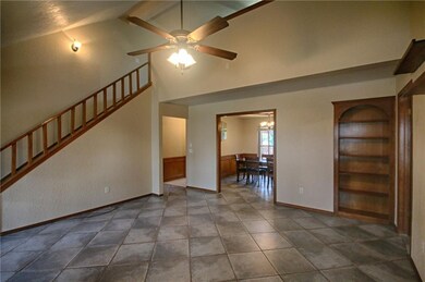 1206 N Lincoln Ave unit 1208, Moore, OK 73160 - photo 5