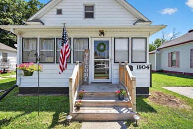 1904 6th St, Perry, IA 50220 - photo 2