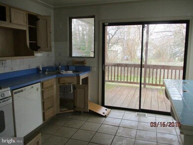 3116 Cedarhurst Rd, Baltimore, MD 21214 - photo 3