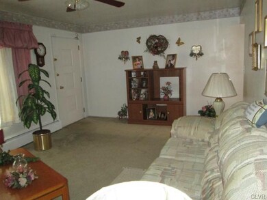 1018 E Congress St, Allentown, PA 18109 - photo 6