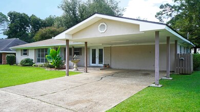 Front02b Right Carport