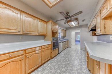 189 County Road 4679, Boyd, TX 76023 - photo 7