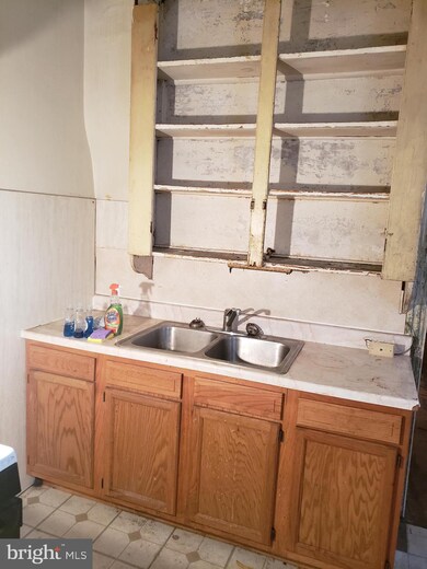 333 S 3rd St, Reading, PA 19602 - photo 6