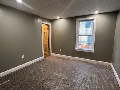 81 Merrifield St unit B, Worcester, MA 01605 - photo 3