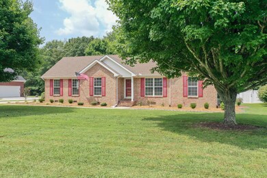 194 Regalwood Dr, Manchester, TN 37355 - photo 4