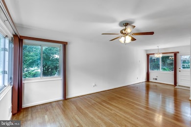 5911 Mustang Dr, Riverdale, MD 20737 - photo 7