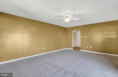 206 W Elm Ave, Hanover, PA 17331 - photo 4