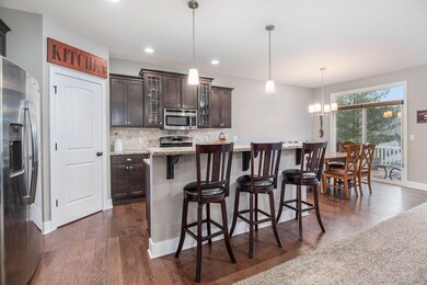BREAKFAST BAR