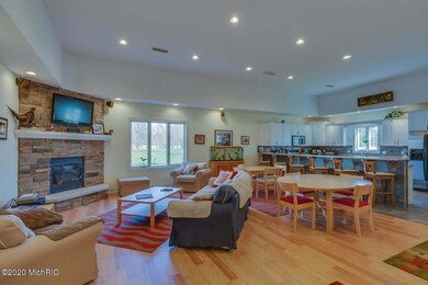 47 Diamond Point Ln, New Buffalo, MI 49117 - photo 4