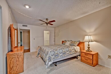11017 W Santa fe Dr unit 15B, Sun City, AZ 85351 - photo 4