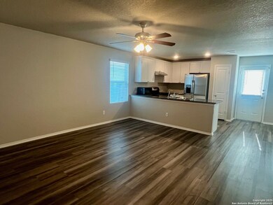 10418 Midsummer Meadow, Converse, TX 78109 - photo 7