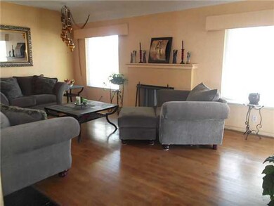 7547 N Loop Dr, El Paso, TX 79915 - photo 6