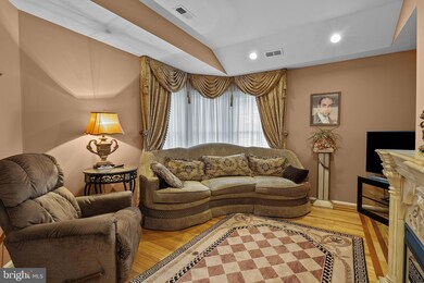 51 Ashley Dr, Warminster, PA 18974 - photo 4