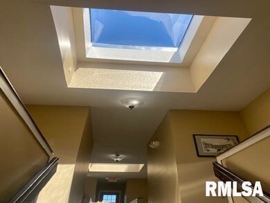 1111 N Perry St, Davenport, IA 52803 - photo 7