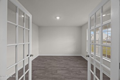 4112 Ocracoke Ct, James City, NC 28560 - photo 4