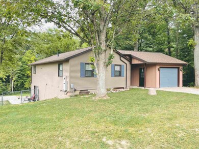 1723 N Fresh Air Ave, Albion, IN 46701 - photo 7