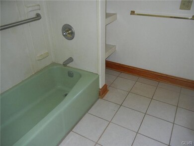 6721 Kings Hwy S, Zionsville, PA 18092 - photo 6