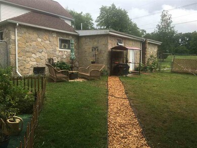 6073 Rockey Beach Ave, Charlevoix, MI 49720 - photo 3