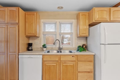 14 Mary Ann Dr, Worcester, MA 01606 - photo 5