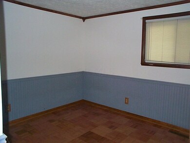 3728 Shirley Ln, Columbus, OH 43228 - photo 6