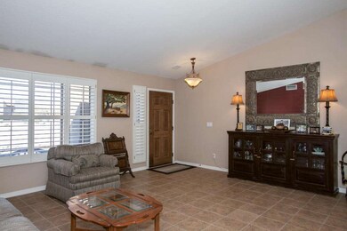 35207 Formal Living Rm