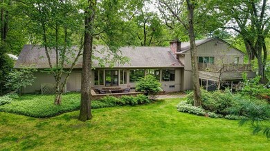 46 Pinewood Dr, Longmeadow, MA 01106 - photo 3