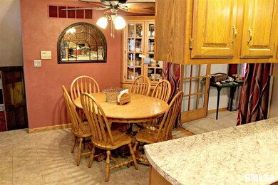 16016 N Regency Park Place, Chillicothe, IL 61523 - photo 5