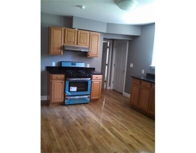 15 Brinsley St unit 2, Dorchester, MA 02121 - photo 2