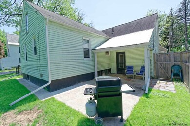 210 Wren St, Schenectady, NY 12302 - photo 4