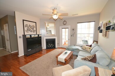 46602 Ellicott Square unit 200, Sterling, VA 20165 - photo 3