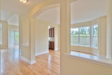 2460 Napa Dr, Easton, PA 18040 - photo 6