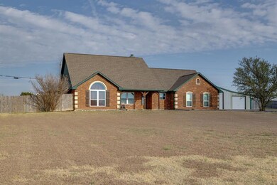 144 Churchill Cir, Weatherford, TX 76085 - photo 2