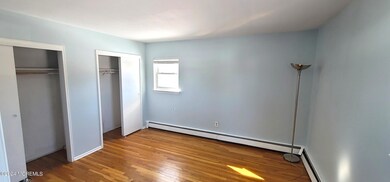 18 B Laurel Pl BRa