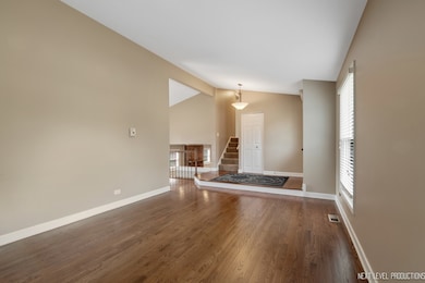 1931 Ridgefield Ln, Naperville, IL 60565 - photo 2