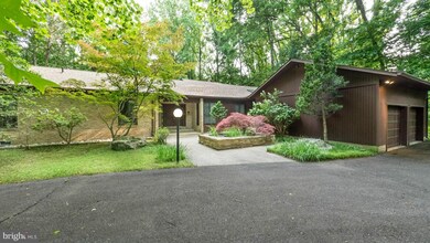 2810 Grasty Woods Ln, Pikesville, MD 21208 - photo 2