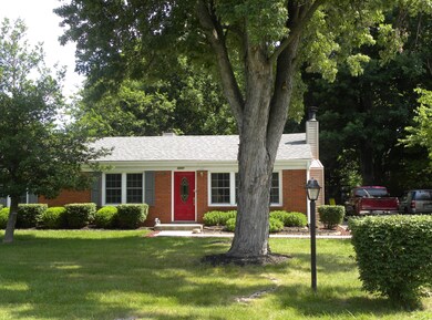 9207 Hudson Ln, Louisville, KY 40291 - photo 2