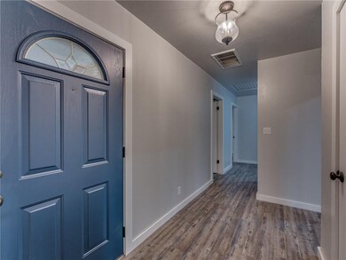 1810 N Pennsylvania Ave, Shawnee, OK 74804 - photo 5