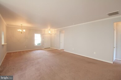 6902 Winthrop Ct, Fredericksburg, VA 22407 - photo 4