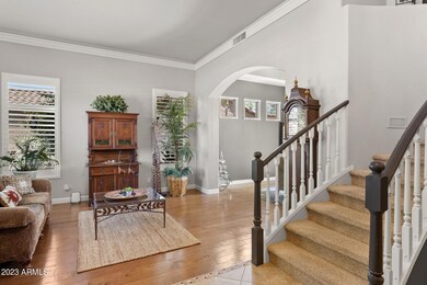5-web-or-mls-735-w-goldfinch-way