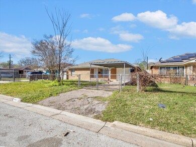 4407 Edison St, Houston, TX 77009 - photo 4