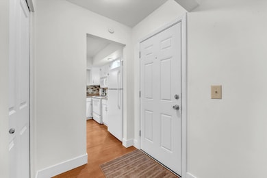 6716 Cascade Rd SE unit 46, Grand Rapids, MI 49546 - photo 7