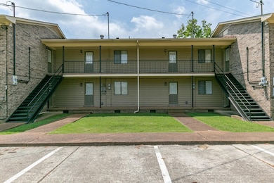 140 Bennett Dr unit 4, Pulaski, TN 38478 - photo 4