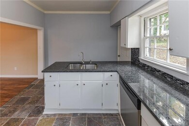 430 S Meeting St, Statesville, NC 28677 - photo 7