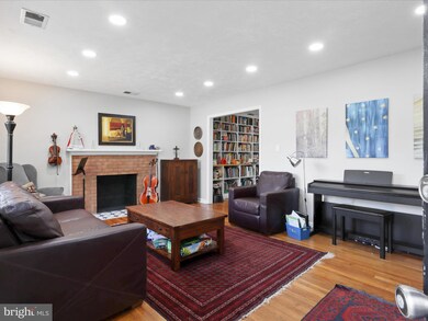 401 N Oak St, Falls Church, VA 22046 - photo 4