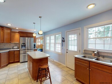 2 Hadden Ln, Troy, NY 12180 - photo 7