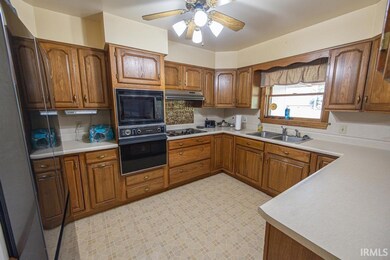 212 E 23rd St, Ferdinand, IN 47532 - photo 2