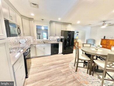 361 Cosell Dr, Chambersburg, PA 17201 - photo 6