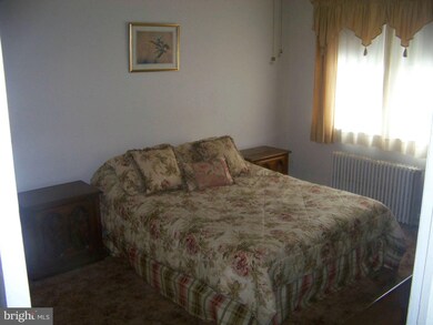 1446 Winston Ave, Baltimore, MD 21239 - photo 6