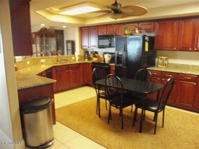 Bayside 501 Kitchen