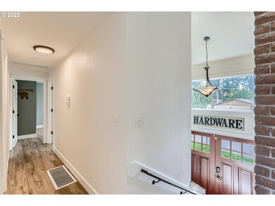 8940 SW Morgan Dr, Beaverton, OR 97008 - photo 5